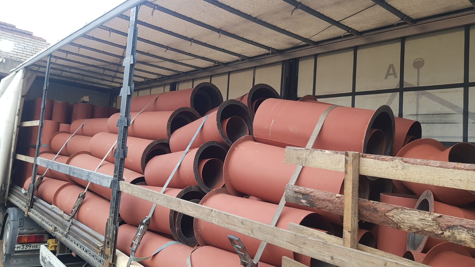 Изготовили трубы дымоудаления из листа толщиной 3мм с фланцами из листа 5мм